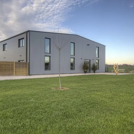 Maison d'hôtes L'esprit Tk Civrieux